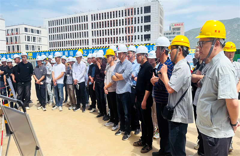 2025年4月17日，由莆田市涵江区住房和城乡建设局主办、俄罗斯专享会三建承办的钢筋安装工程质量防控现场交流会在联东U谷·涵江海峡智造产业谷一期成功召开。